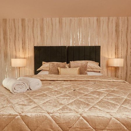 Central Leeds Dock Apt, Free Secure Parking! 2 Bed Exterior photo