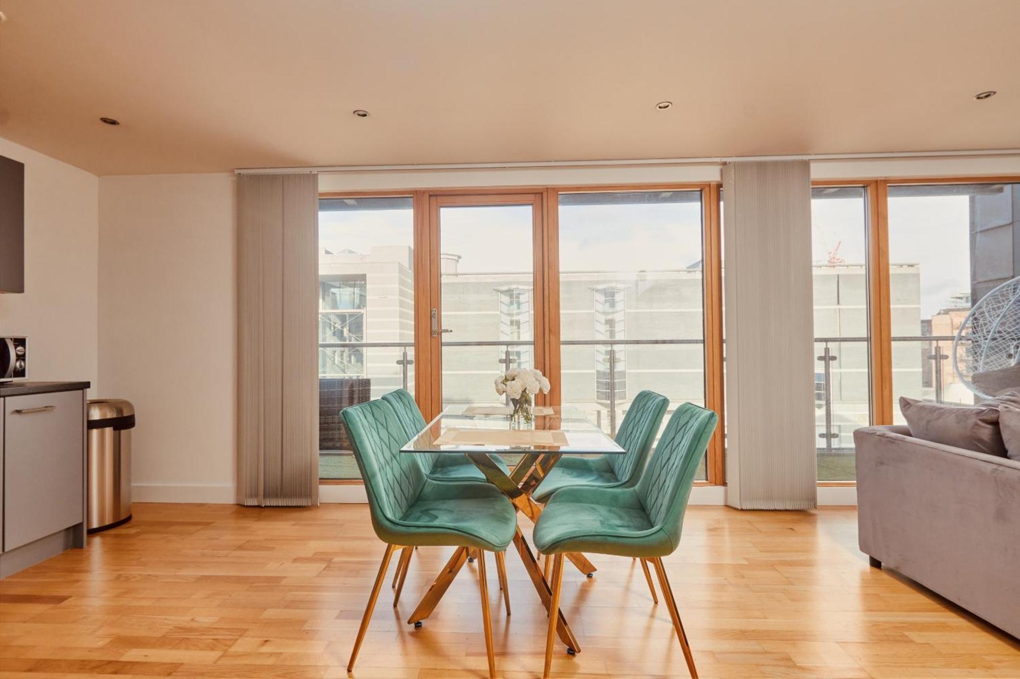 Central Leeds Dock Apt, Free Secure Parking! 2 Bed Exterior photo