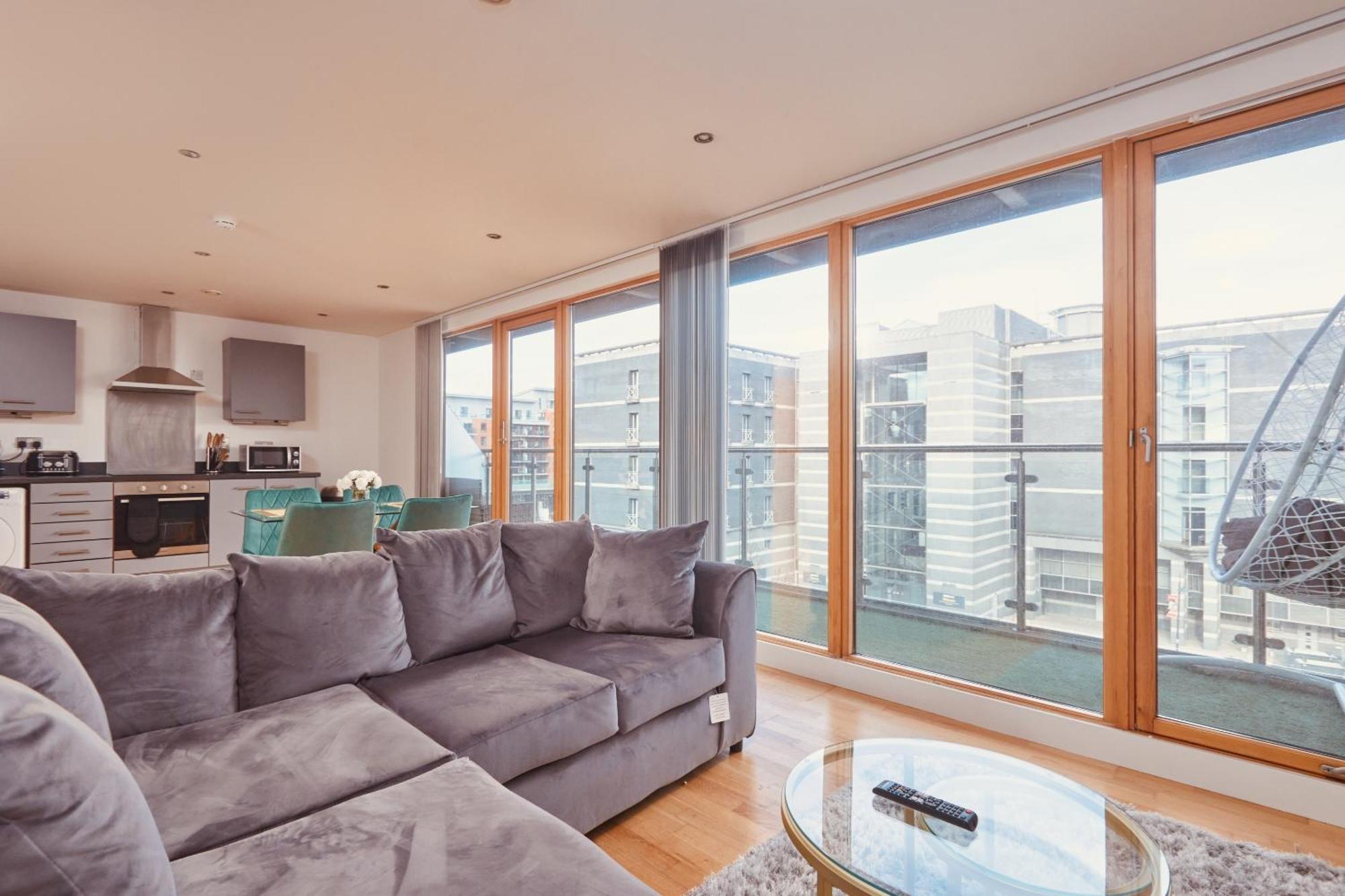 Central Leeds Dock Apt, Free Secure Parking! 2 Bed Exterior photo